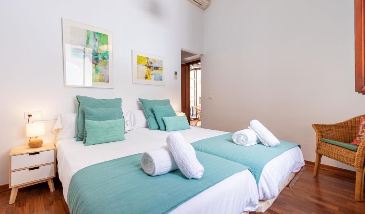 Abades Giralda Deluxe By Valcambre Apartman Sevilla Kültér fotó