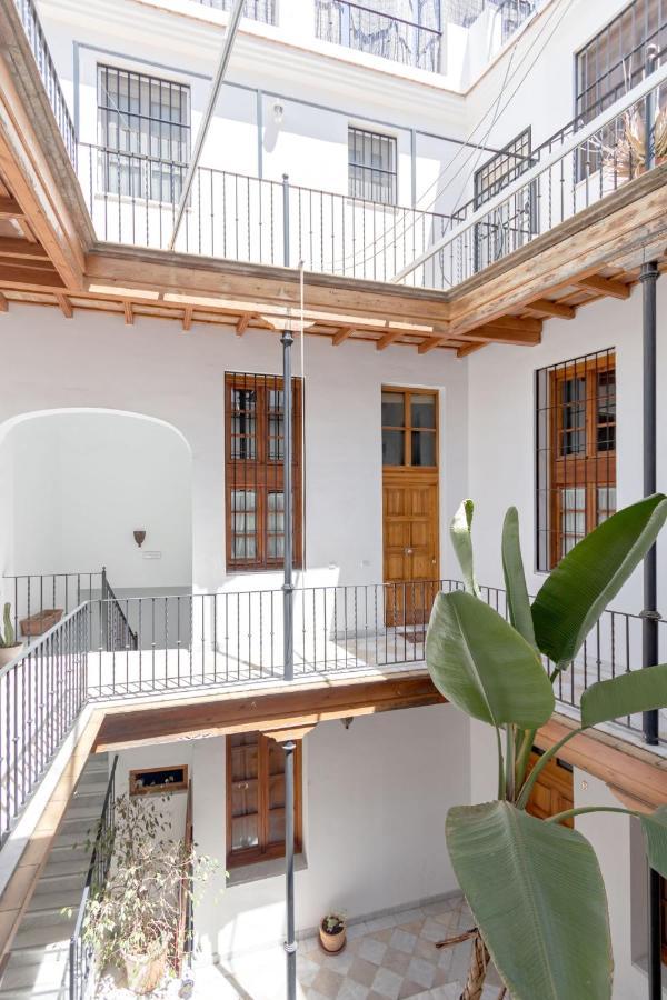 Abades Giralda Deluxe By Valcambre Apartman Sevilla Kültér fotó