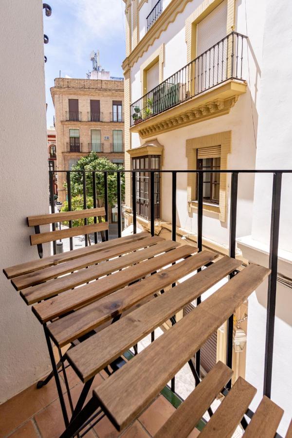 Abades Giralda Deluxe By Valcambre Apartman Sevilla Kültér fotó