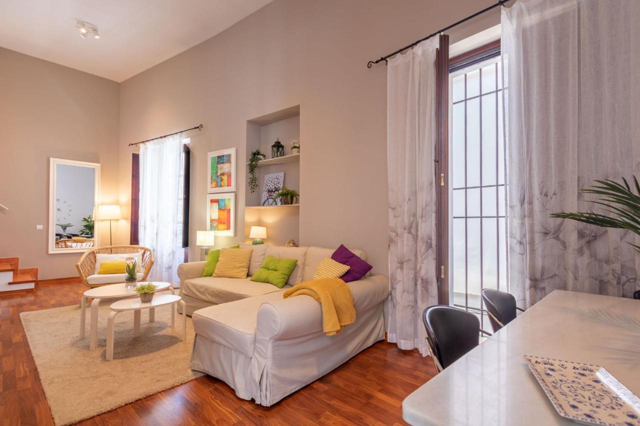 Abades Giralda Deluxe By Valcambre Apartman Sevilla Kültér fotó
