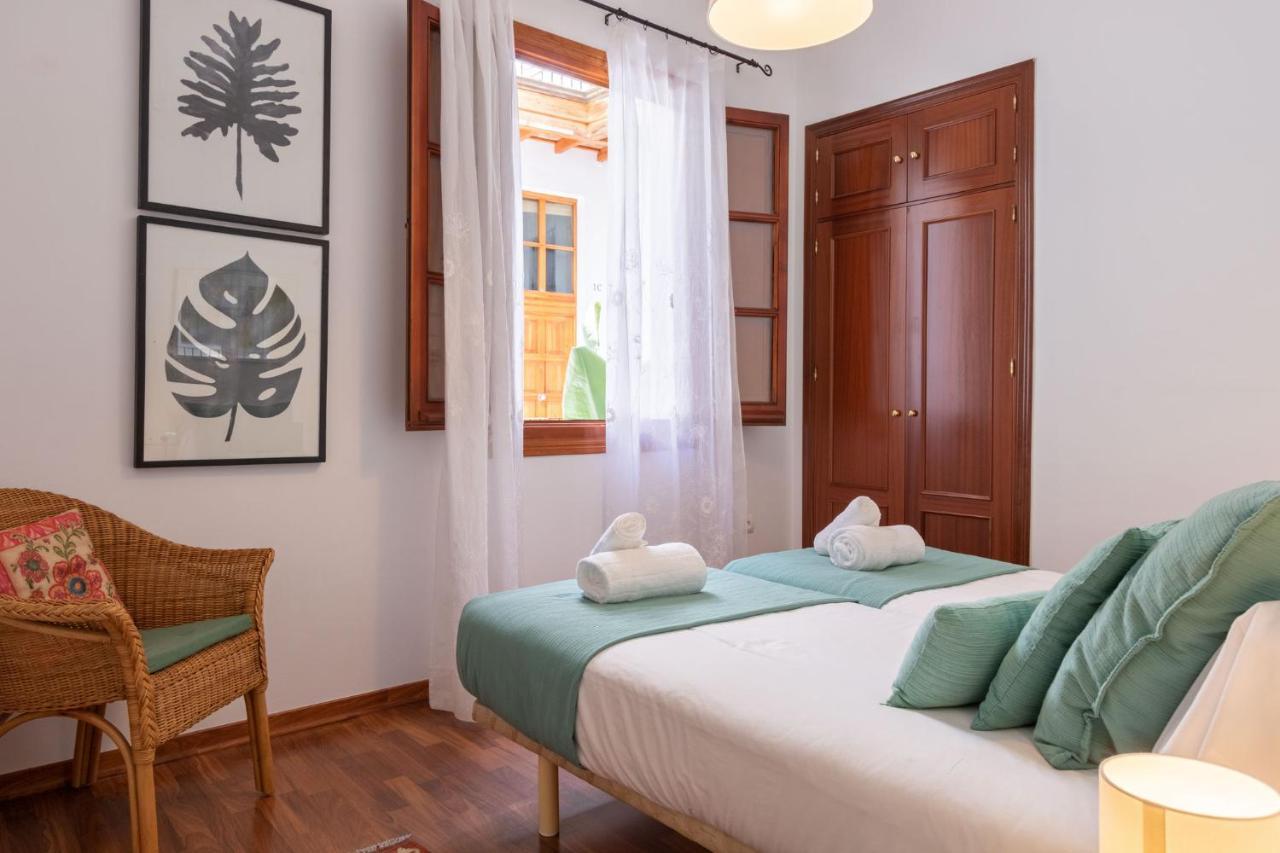 Abades Giralda Deluxe By Valcambre Apartman Sevilla Kültér fotó