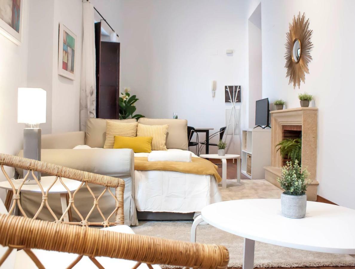 Abades Giralda Deluxe By Valcambre Apartman Sevilla Kültér fotó
